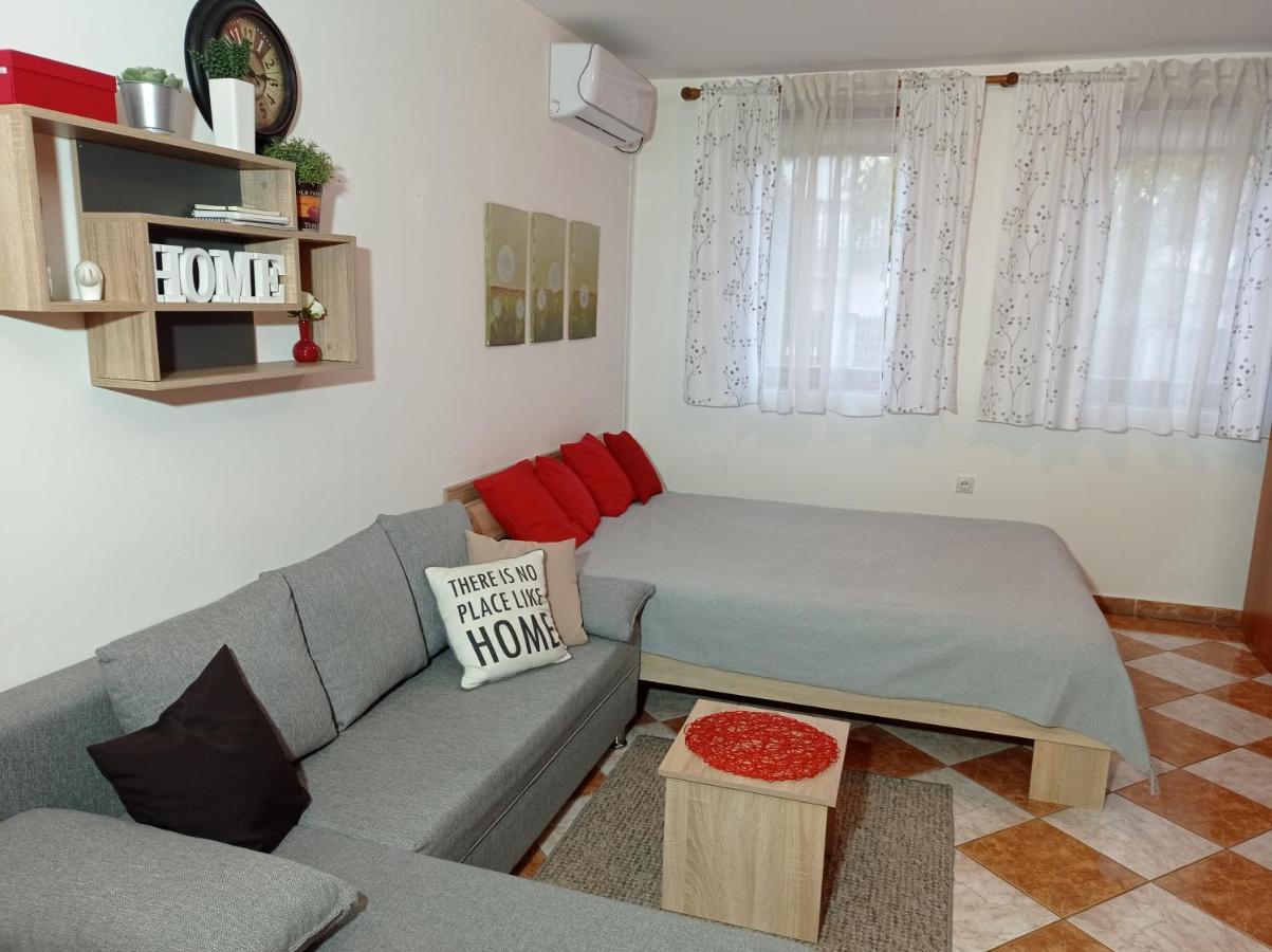 Studio Galerija Apartment Subotica Ngoại thất bức ảnh